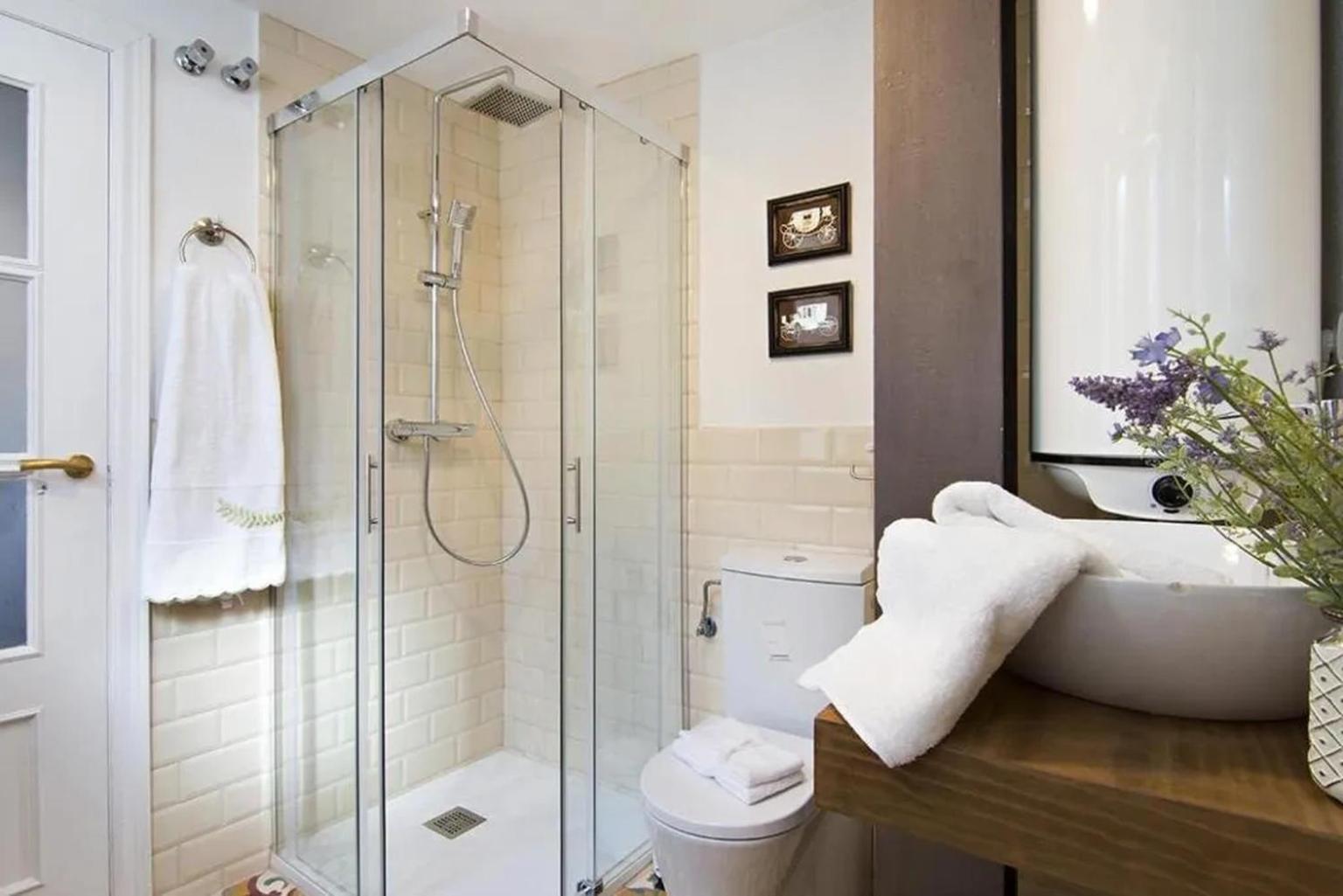 Apartamentos La Tona Puerta Elvira Centro Ciudad 그라나다 외부 사진