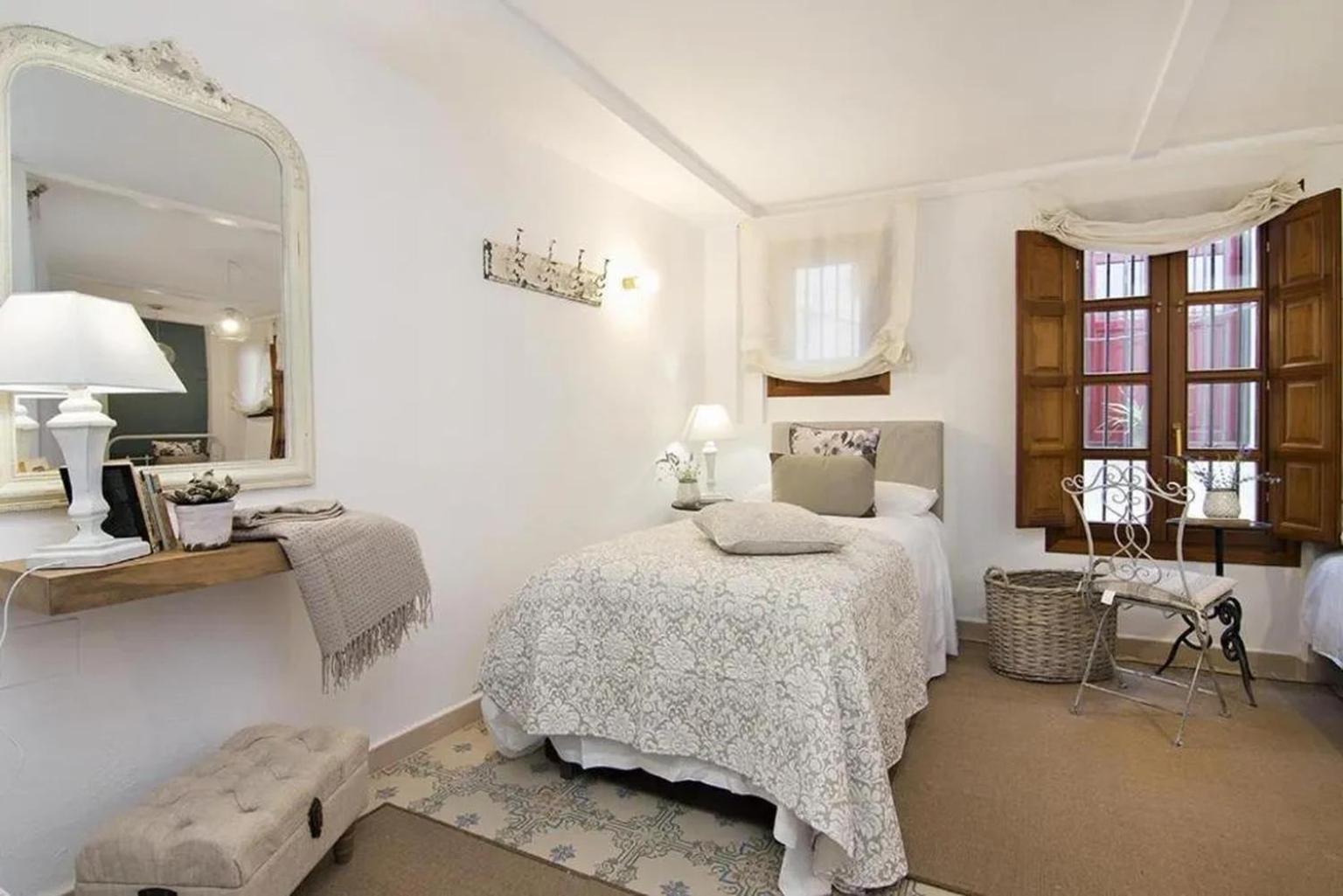 Apartamentos La Tona Puerta Elvira Centro Ciudad 그라나다 외부 사진